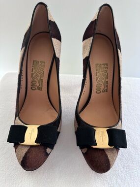 Salvatore Ferragamo Brown & Cream Animal Haircalf Vara Bow Pumps